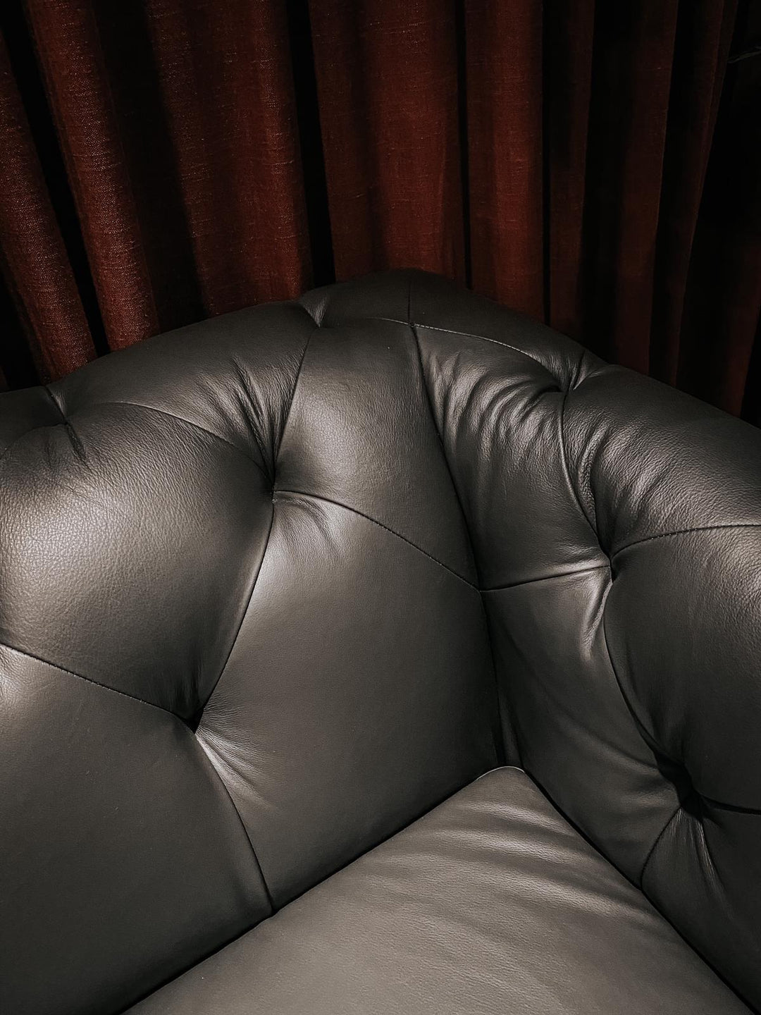 Nouvel Sofa 1 Seater