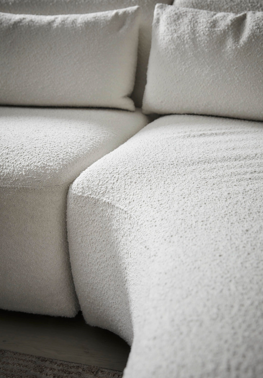 Poet Sofa C3 Chaise W/Right Arm